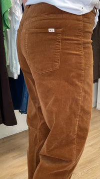 Monaco Leo Barrel Jeans Corduroy Camel (PRE ORDER)