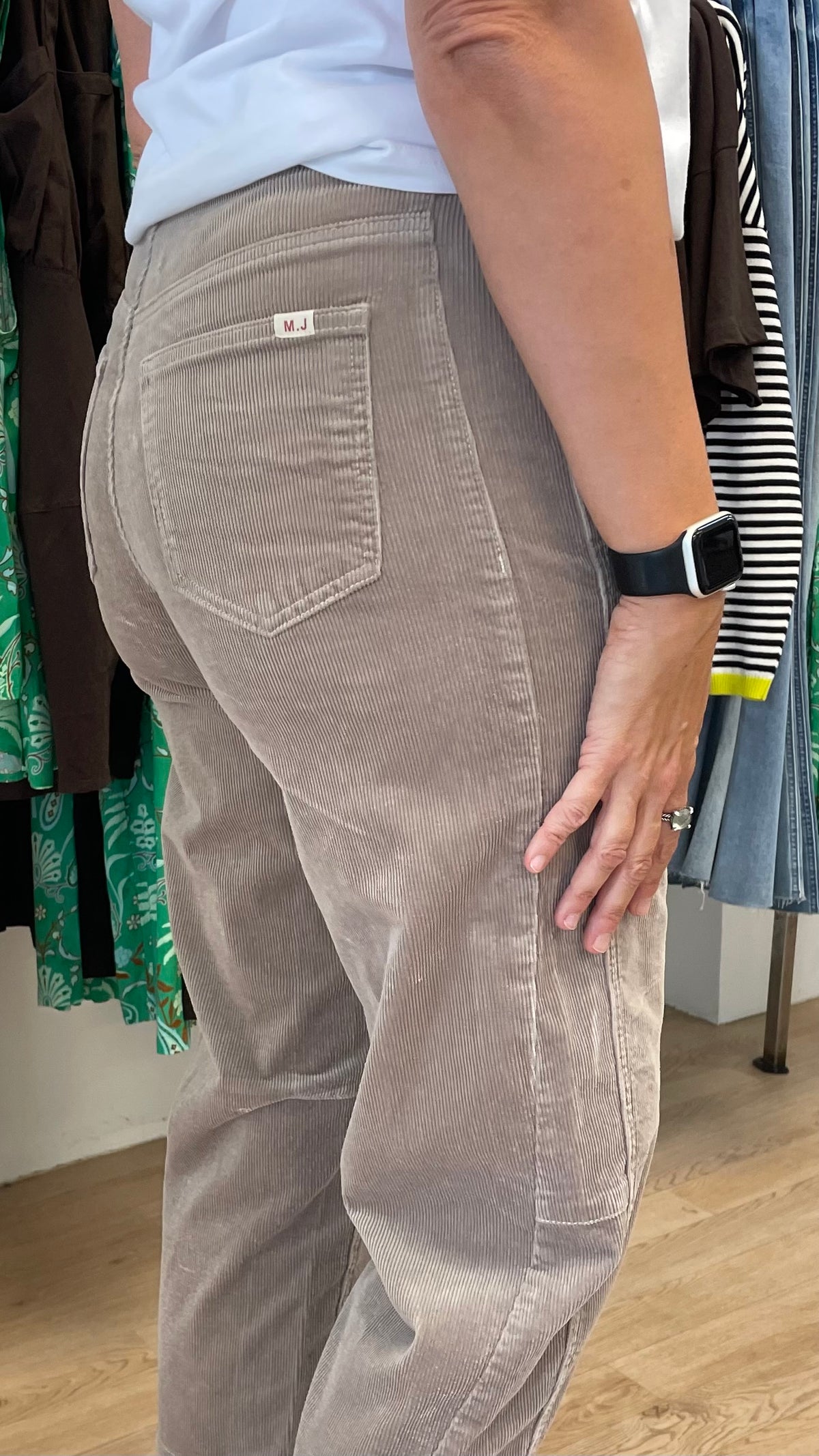 Monaco Toni Barrel Jeans Corduroy Latte (PRE ORDER)