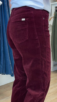 Monaco Toni Barrel Jeans Corduroy Brunette