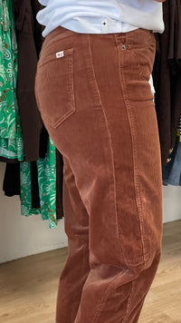 Monaco Toni Barrel Jeans Corduroy Tan