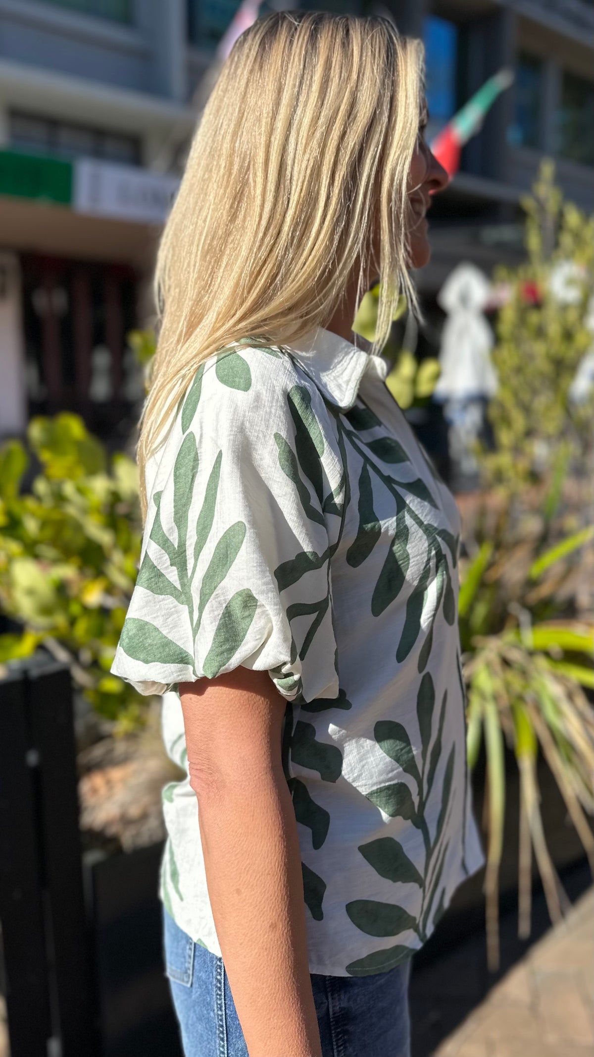 Suki Button Down Collar Shirt Leaf Print Green