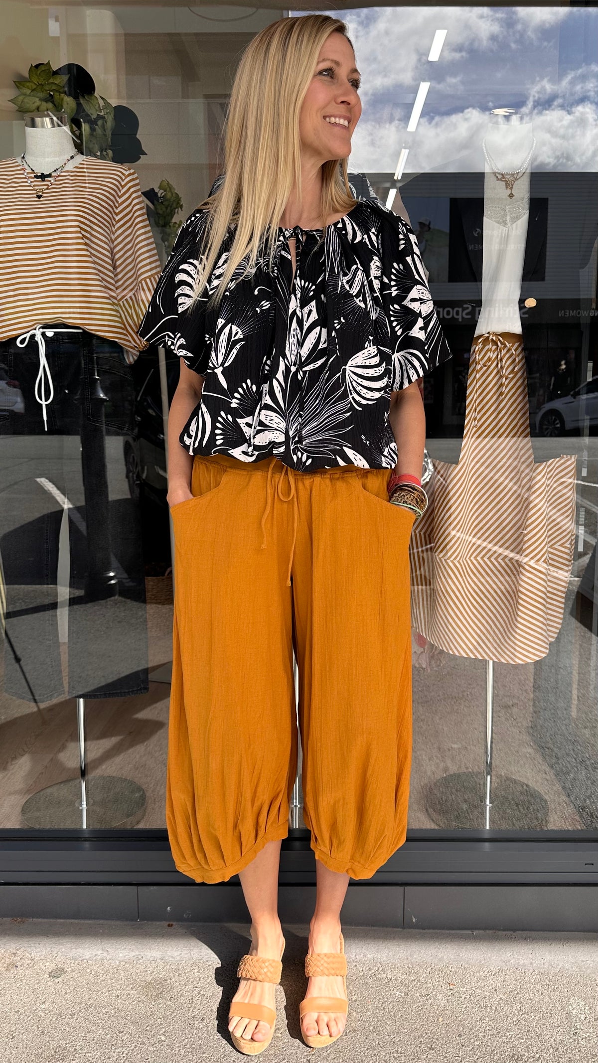 Balloon Crop Top Palm Print Black