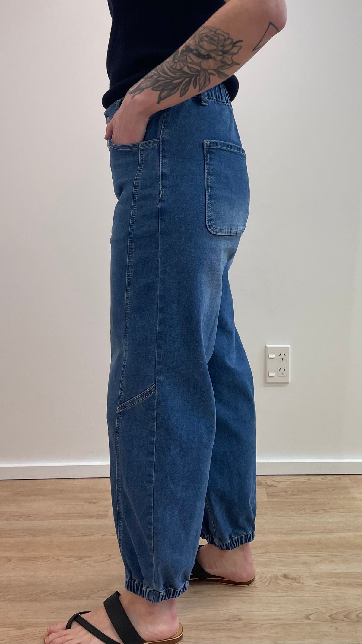 Benson Button Barrel Jeans Lt Denim