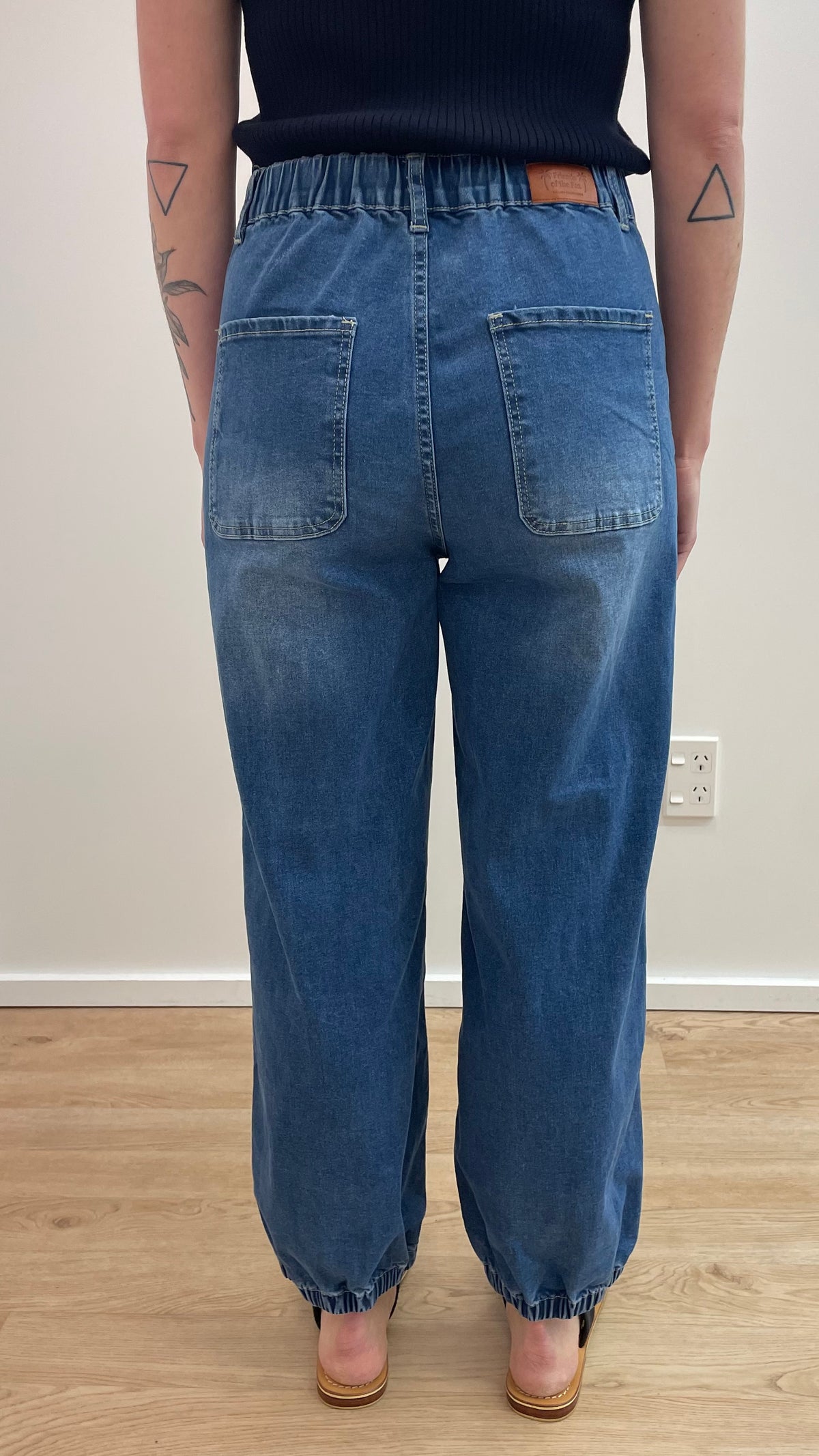 Benson Button Barrel Jeans Lt Denim