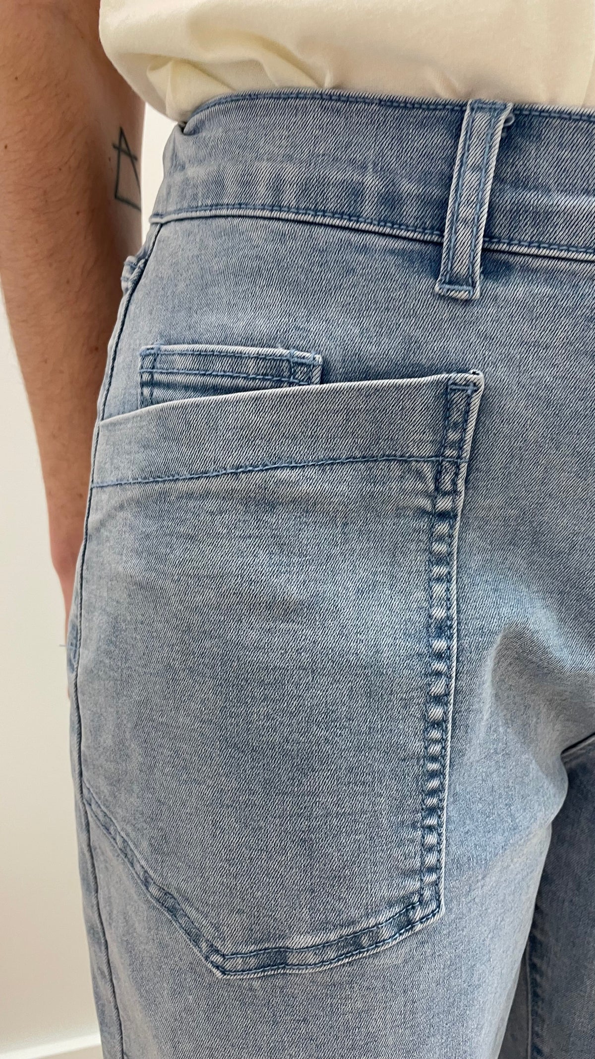 Dakota Pocket Barrel Lt Denim