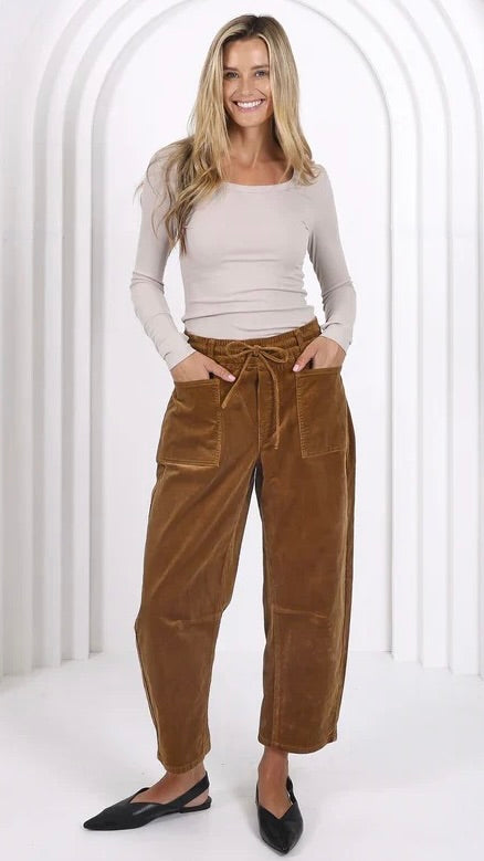 Monaco Leo Barrel Jeans Corduroy Camel (PRE ORDER)