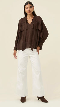 Della Blouse Chocolate