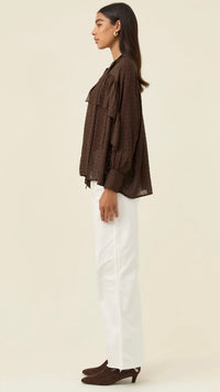 Della Blouse Chocolate