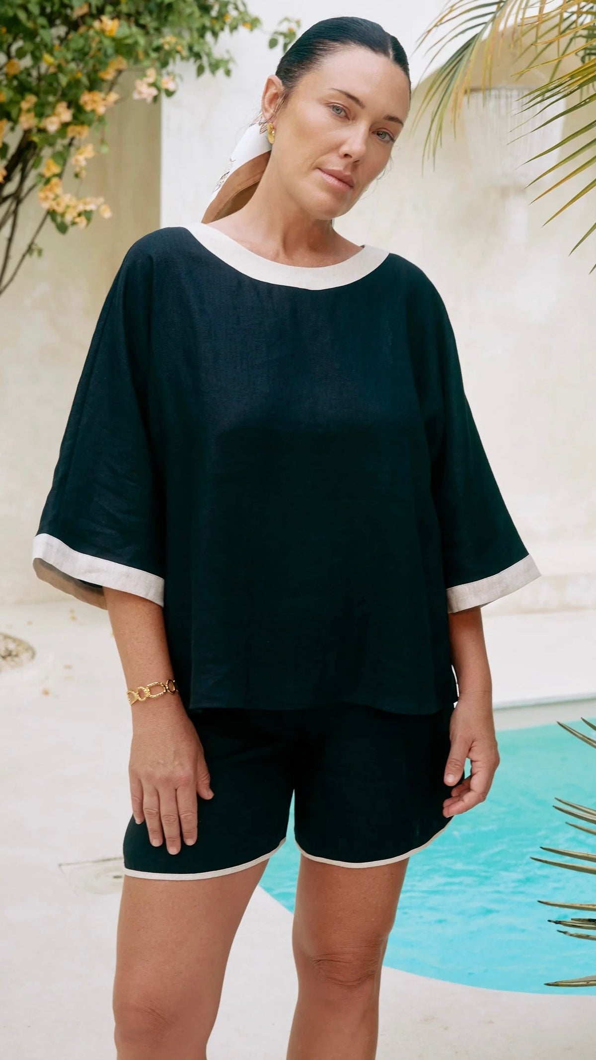 Maris Relaxed Top Black Tusk