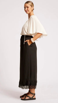 Drift Lace Skirt