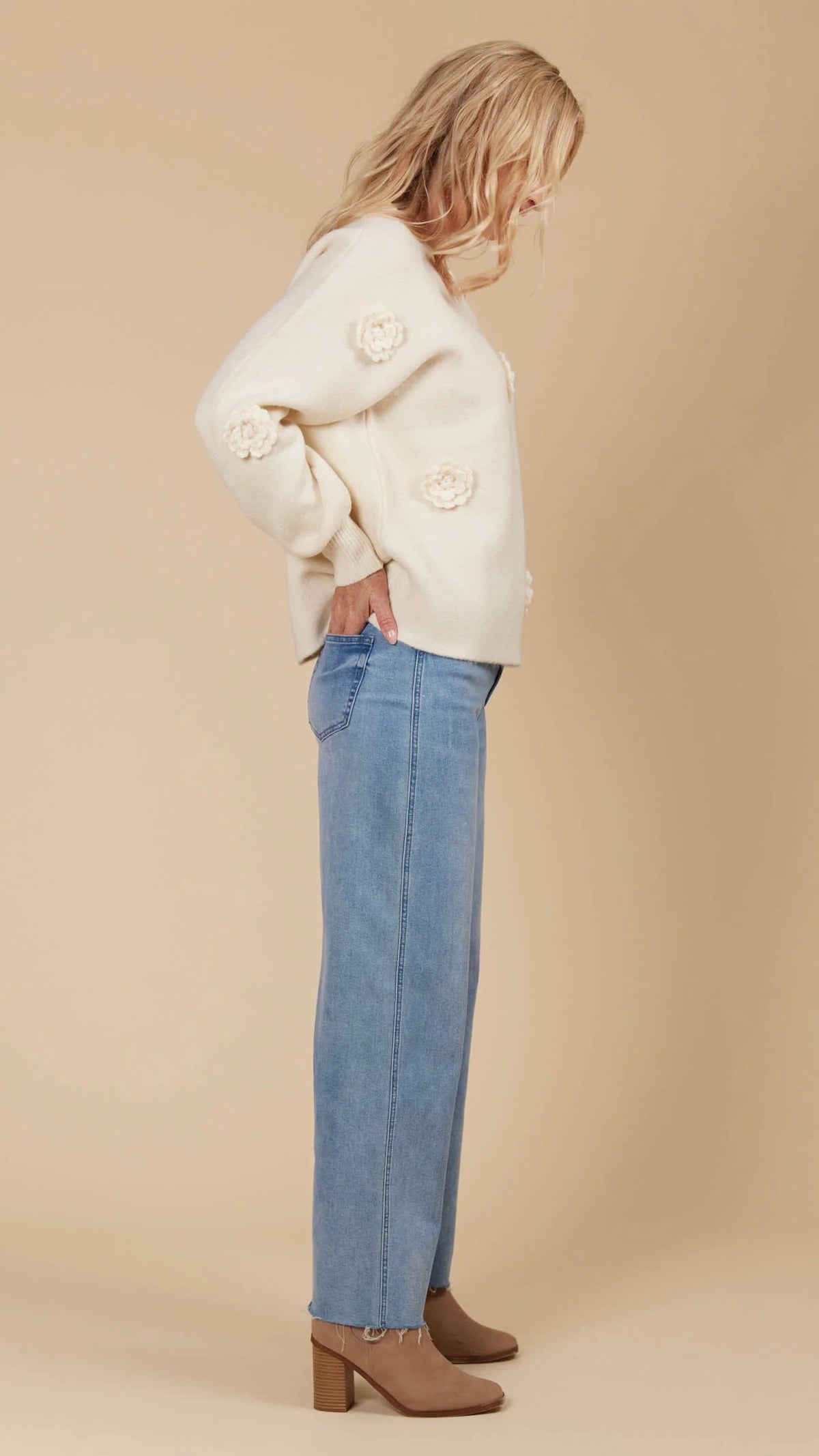 Miru Flower Jumper Canvas