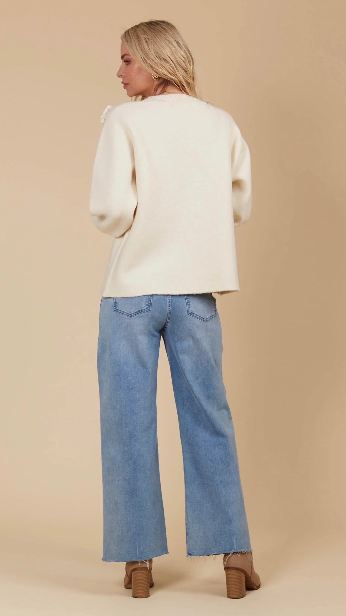 Miru Flower Jumper Canvas