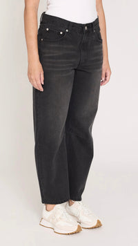 Carson Barrel Jean Washed Black