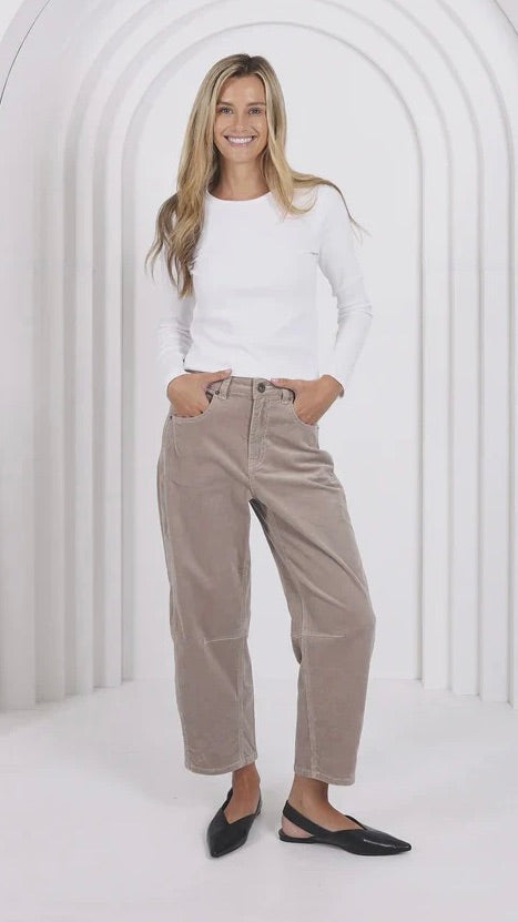 Monaco Toni Barrel Jeans Corduroy Latte (PRE ORDER)