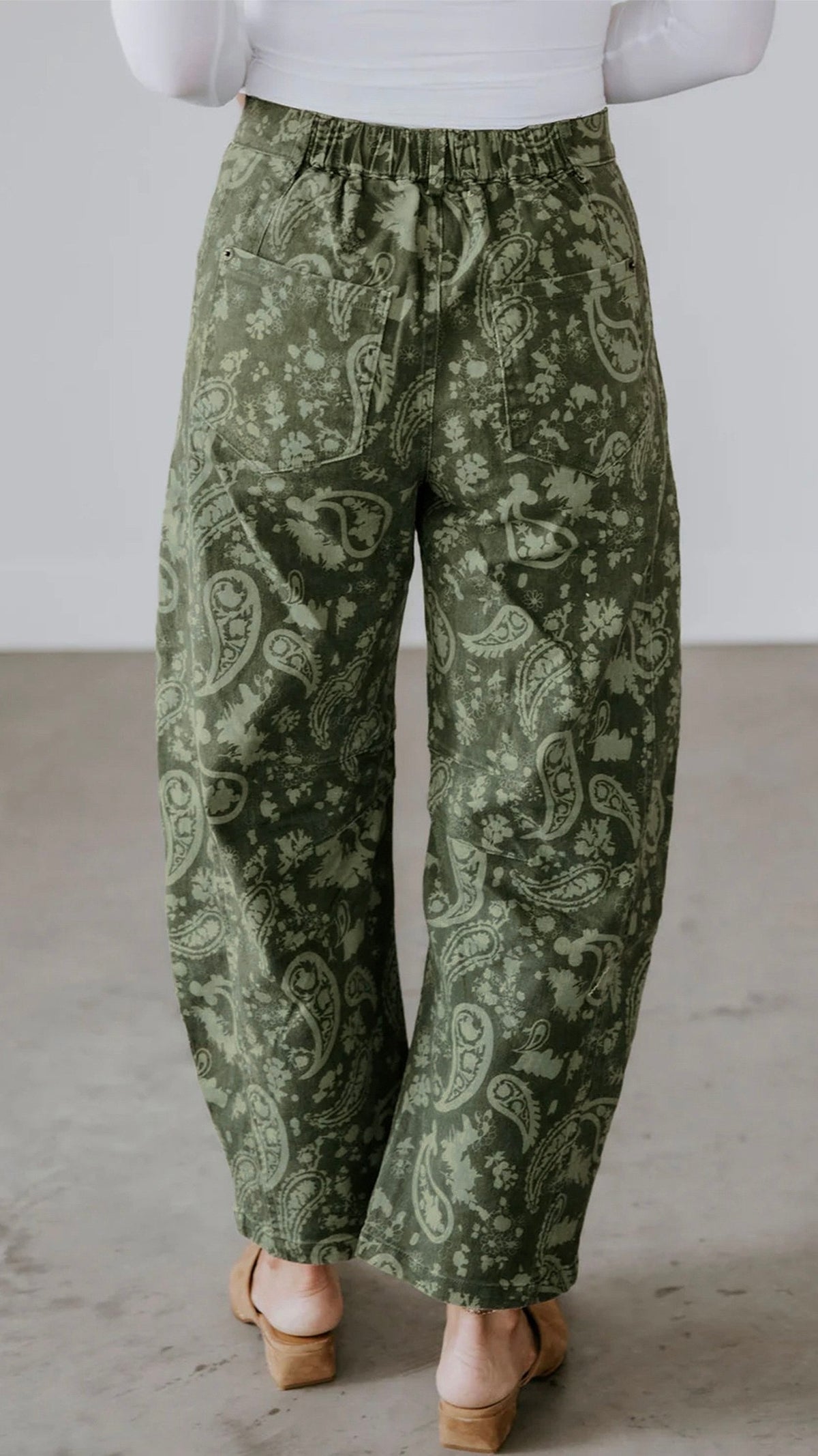 Austin Barrel Jean Paisly Print