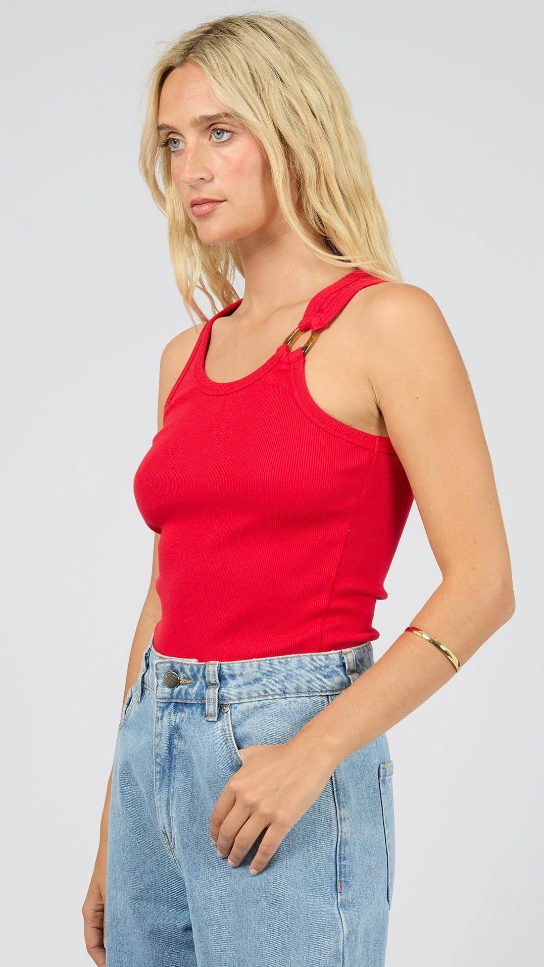 Sierra Tank Red