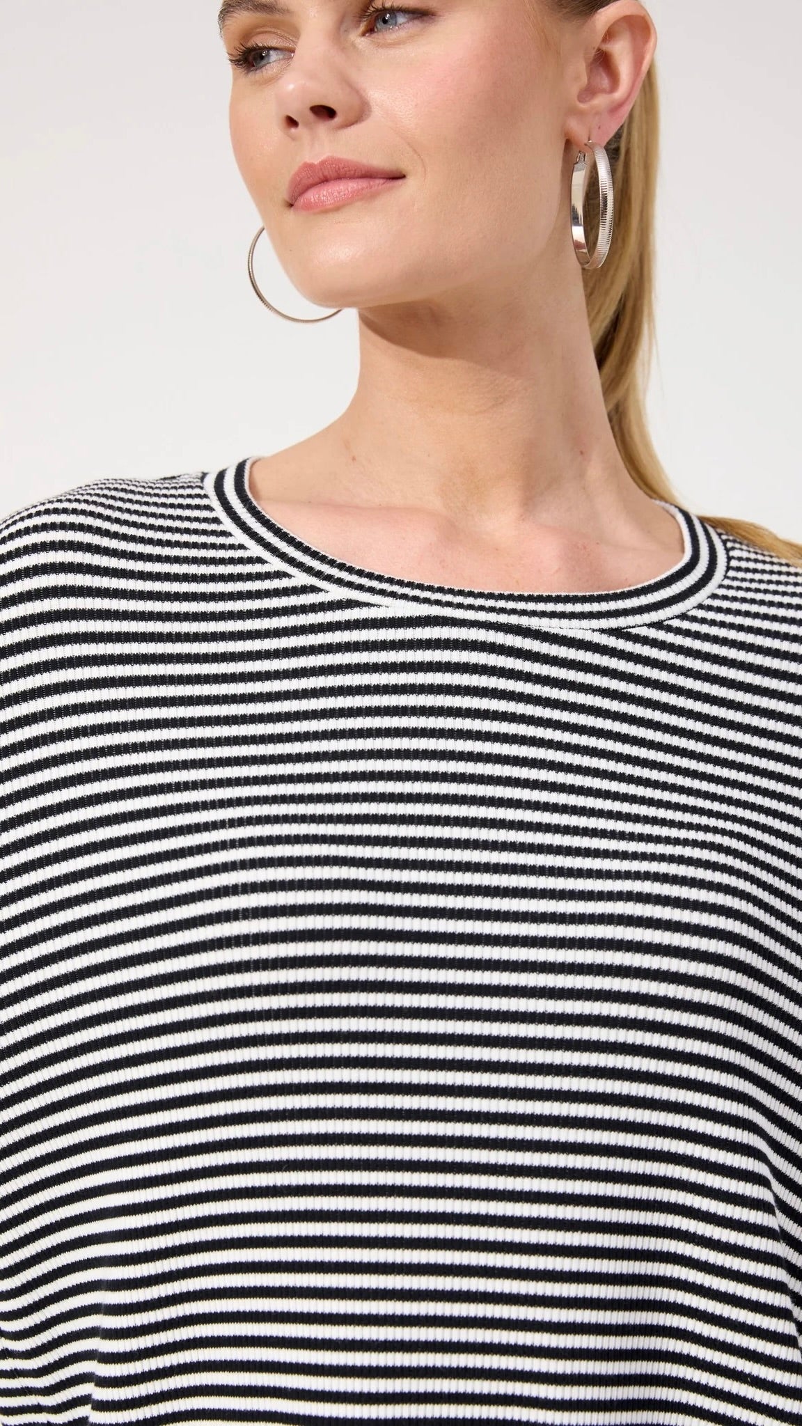 Levi Stripe Long Sleeve Tshirt Black