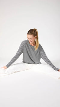 Levi Stripe Long Sleeve Tshirt Black
