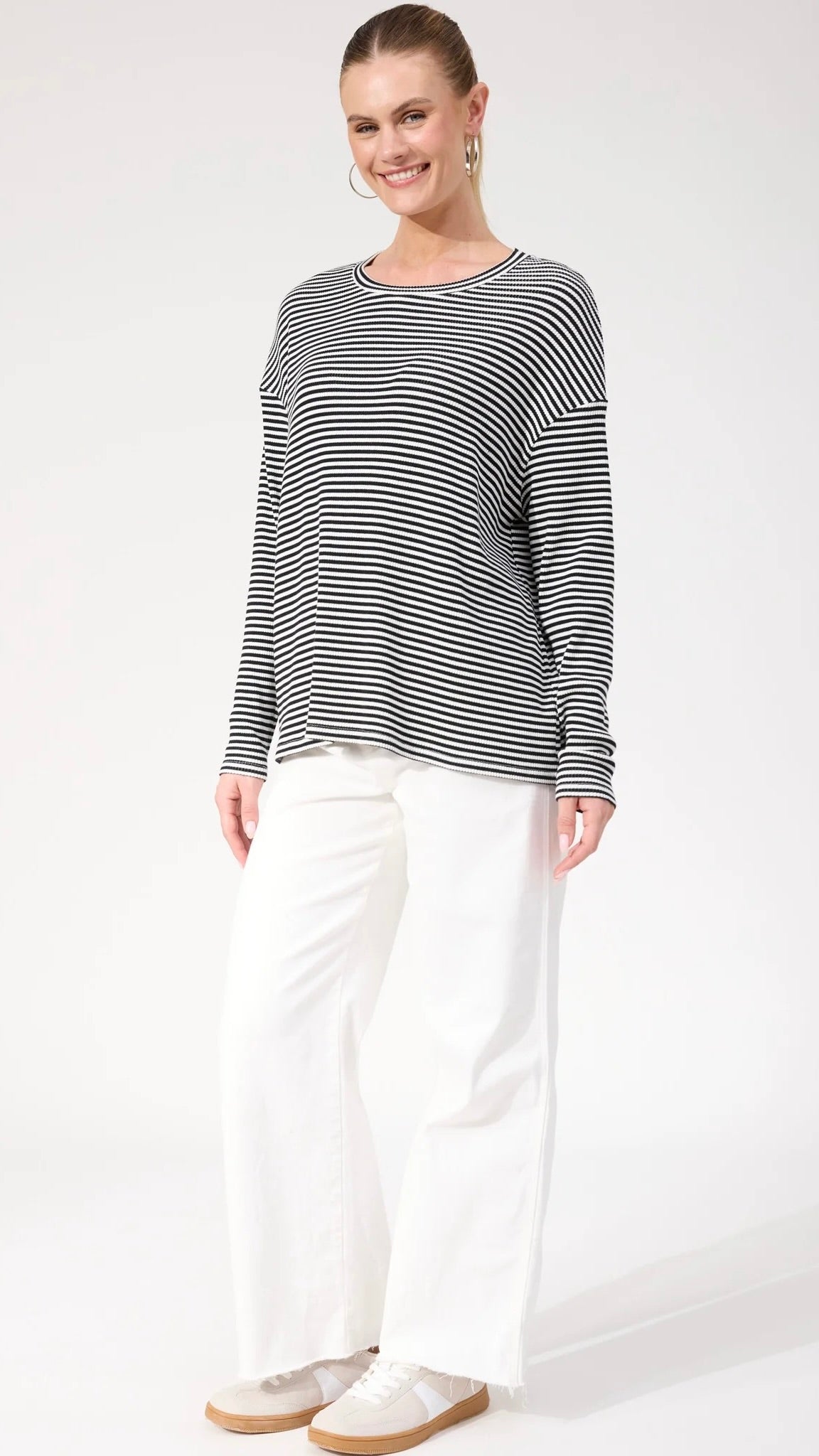 Levi Stripe Long Sleeve Tshirt Black