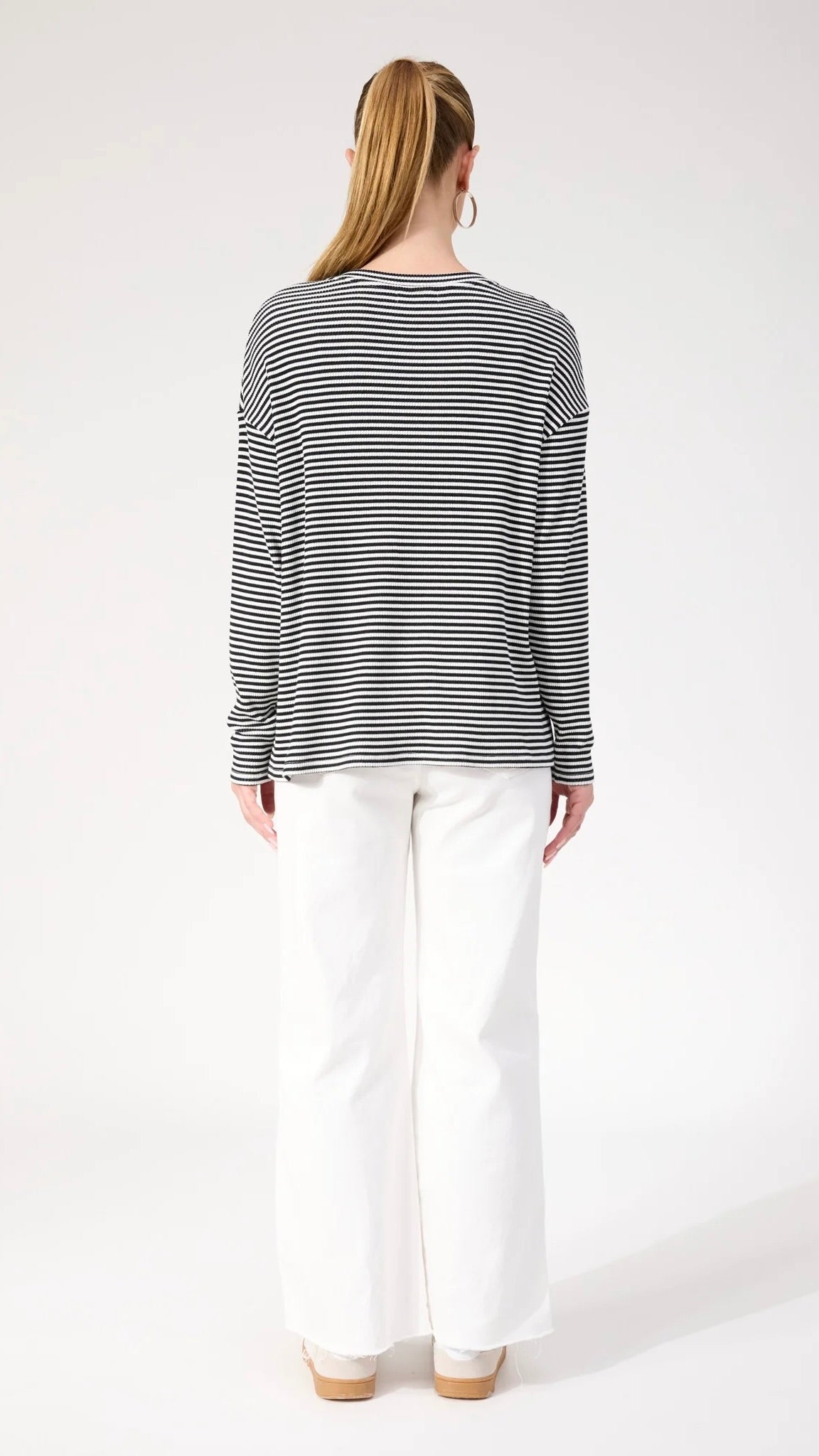 Levi Stripe Long Sleeve Tshirt Black