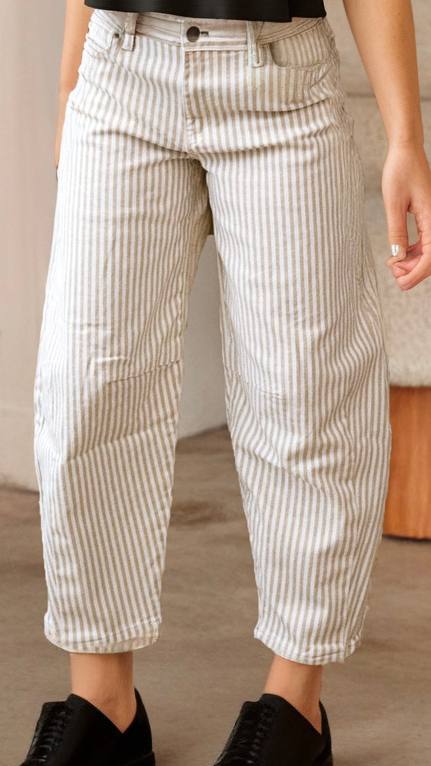 Austin Striped Barrel Taupe