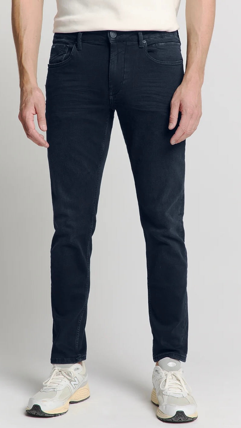 N711D95N Regular Fit 711 Dark Denim