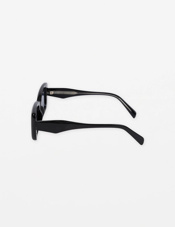 Stella Martini Black 656