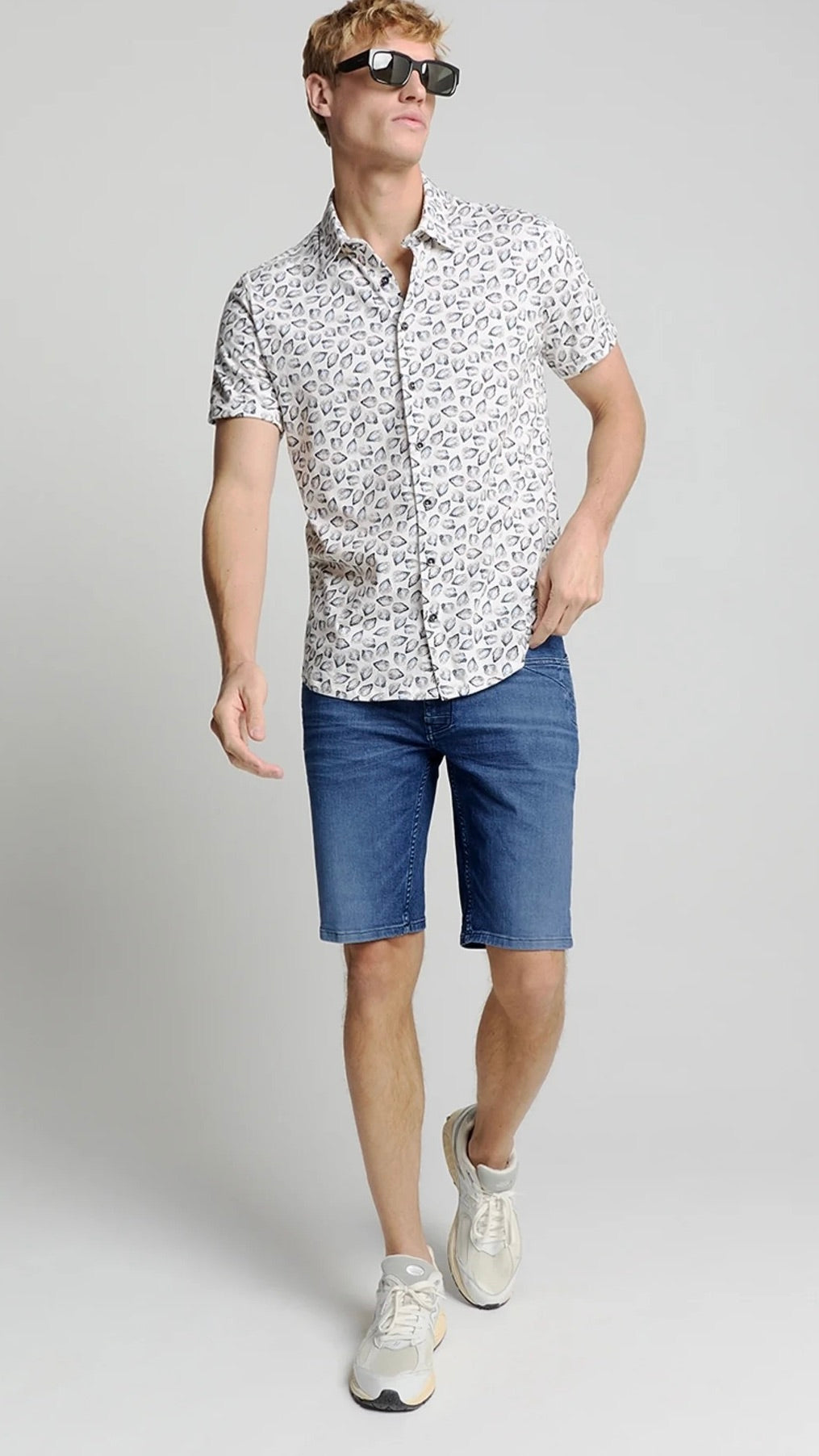 Stone Used Denim Short 228