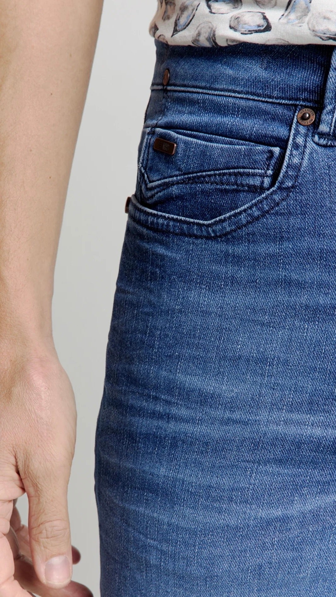 Stone Used Denim Short 228