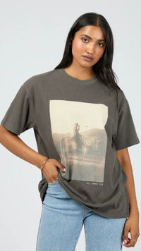 Yellowstone Relaxed Tee Charcoal