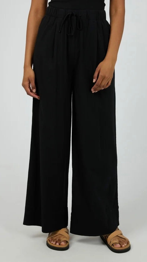 Essential Pant Black