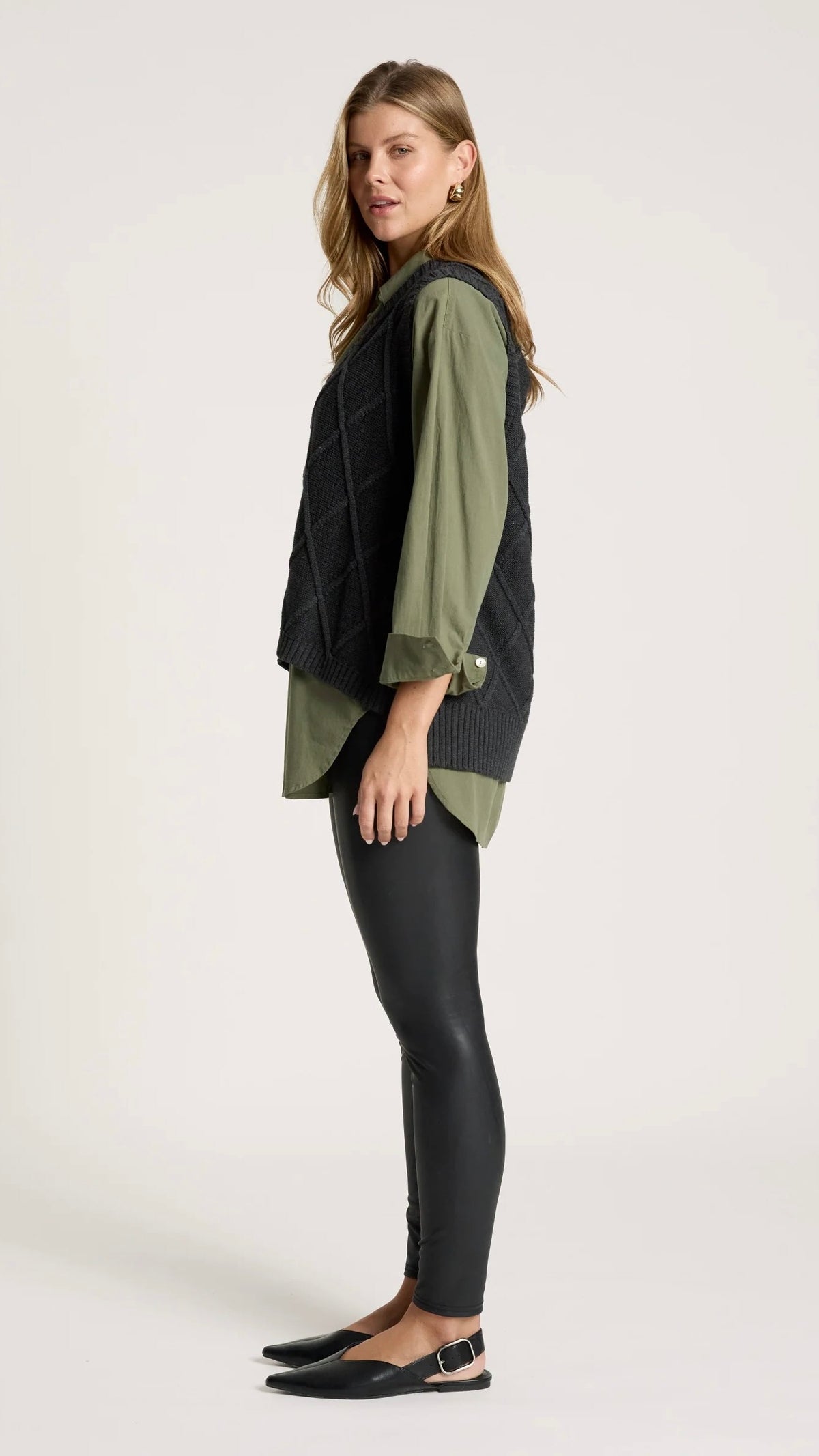 Liora Knit Vest Char