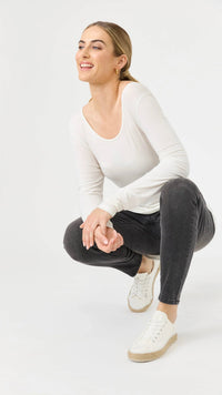 Basic Long Sleeve White