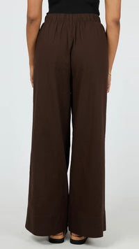 Essential Pant Brown
