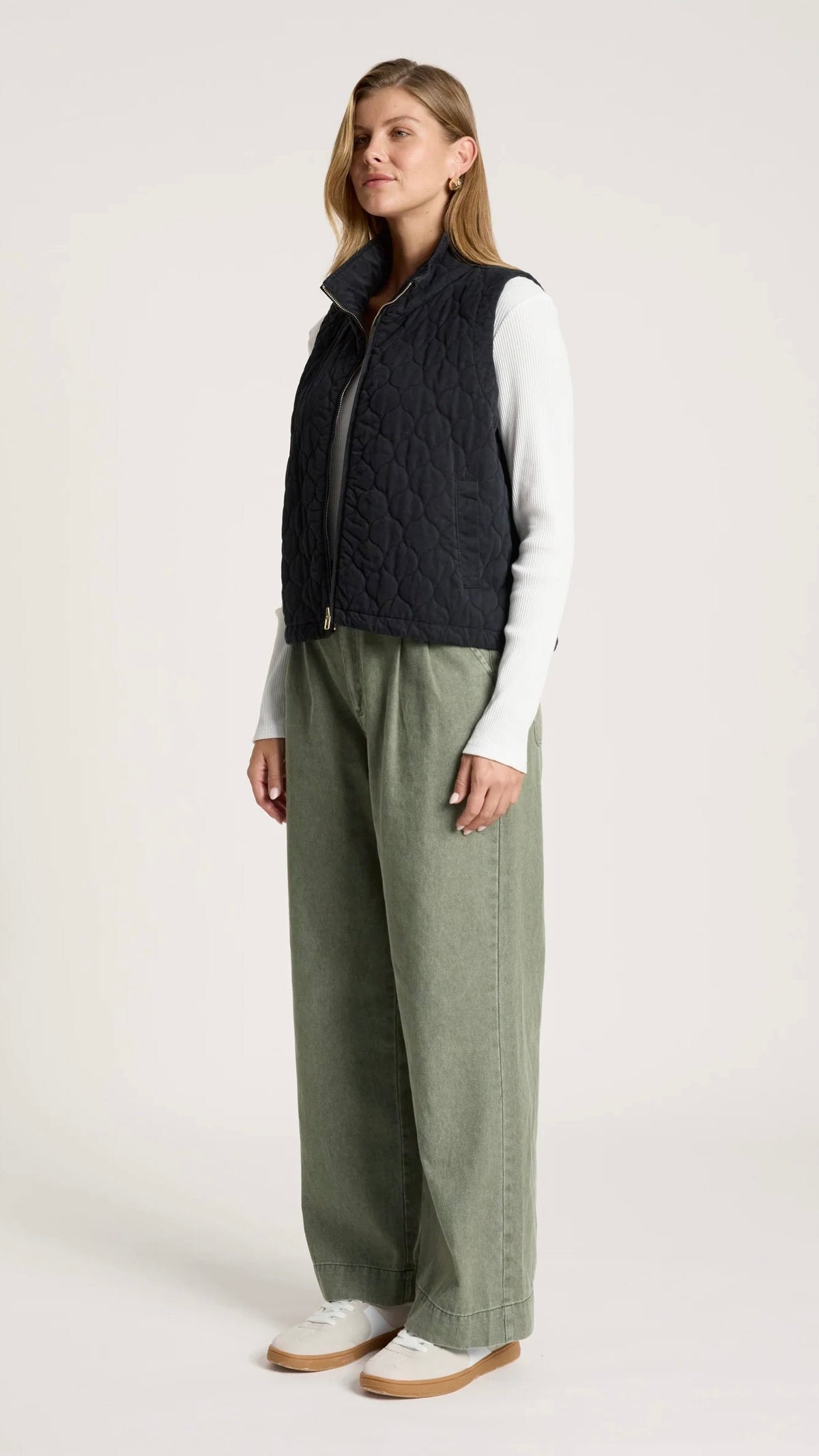 Sansi Quilted Crop Vest Black