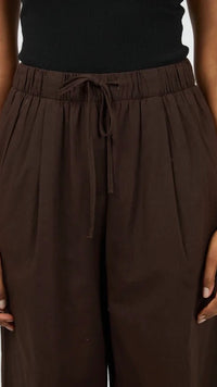 Essential Pant Brown