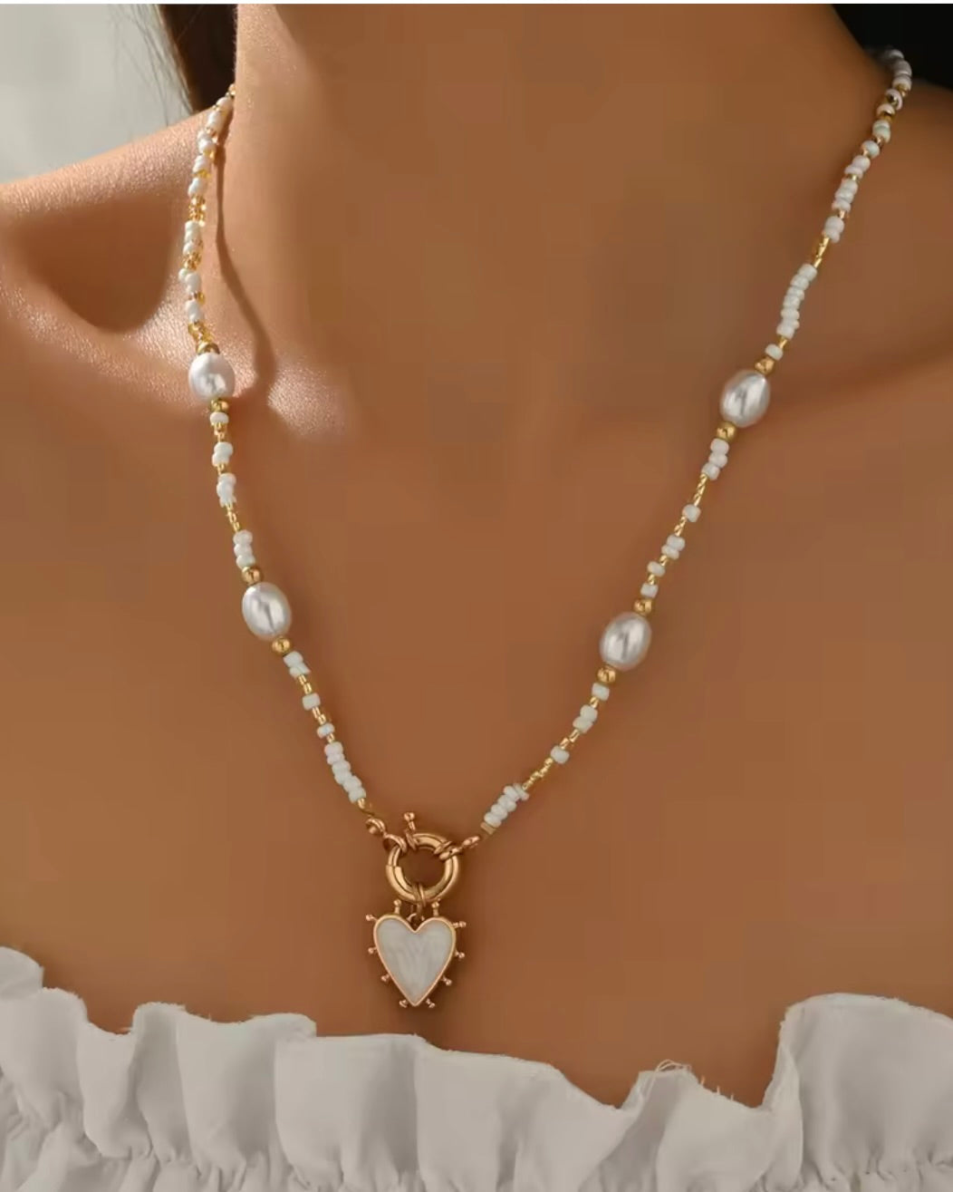 Heart Pendant Beaded Necklace Gold White