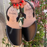 LA x Confetti Classic Avarcas Black Leather