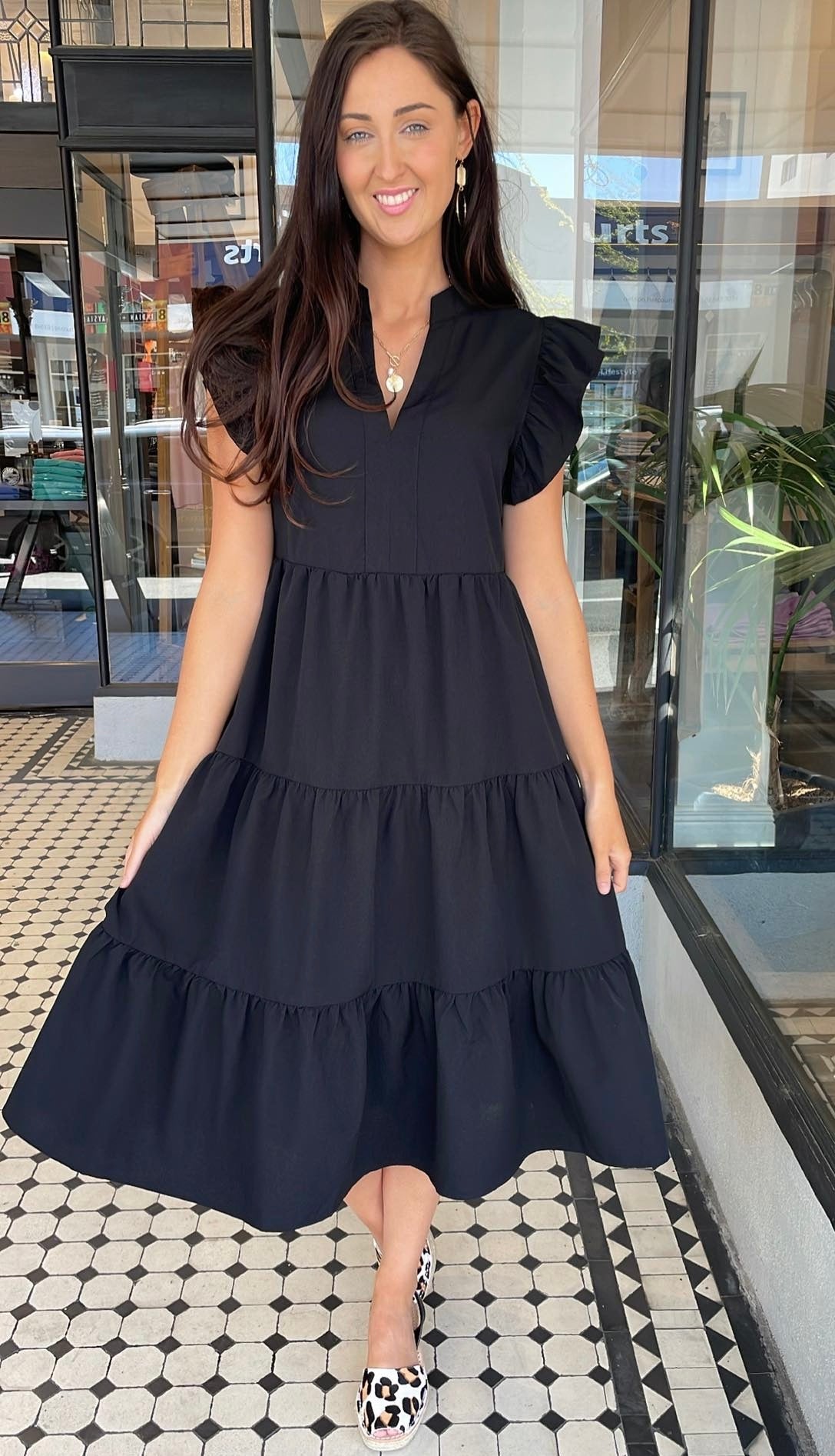 Jules V Neck Tiered Midi Dress Black