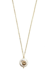 FMN104 Shell Pendant Necklace Gold