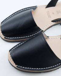 LA x Confetti Classic Avarcas Black Leather